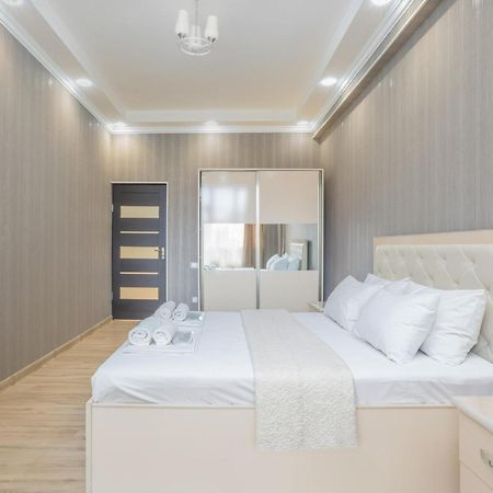 2 Bedrooms 2 Bathrooms Large And Lux Apartment Best Location Erivan Exterior foto